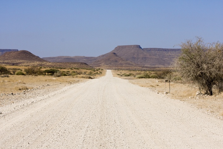 Tafelberge gibt es in Namibia ohne Ende.